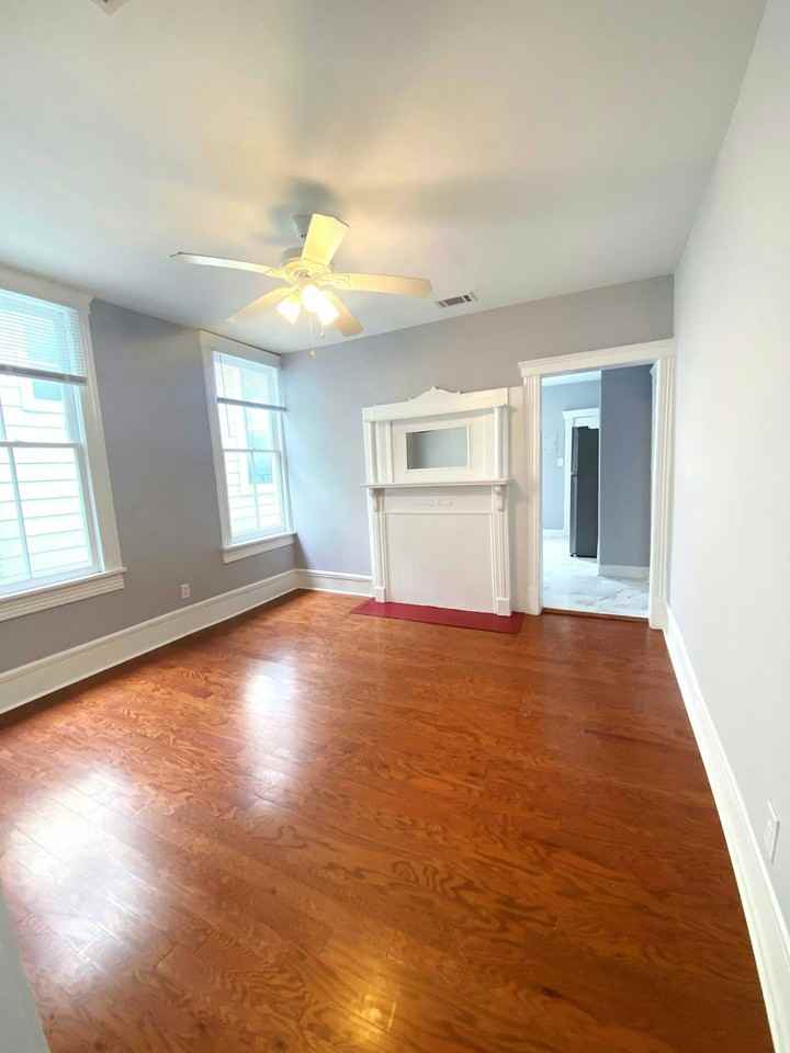 424 East 32nd Street, Unit 424 - Photo 4 of 10