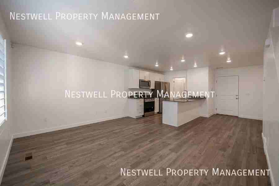 1168 E Dogwatch Dr - Photo 3 of 20