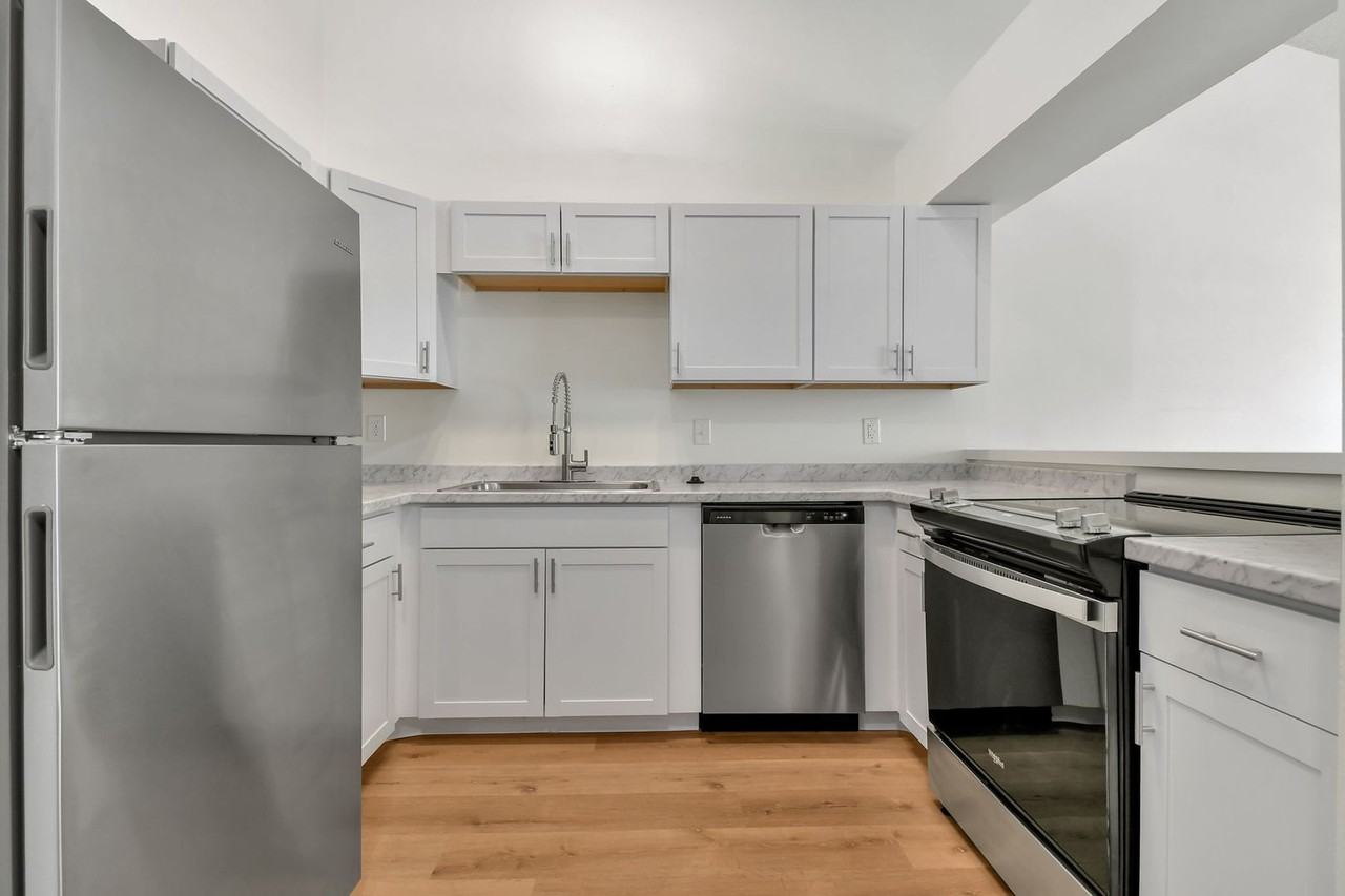 Coventry Apartments - Photo 2 of 28