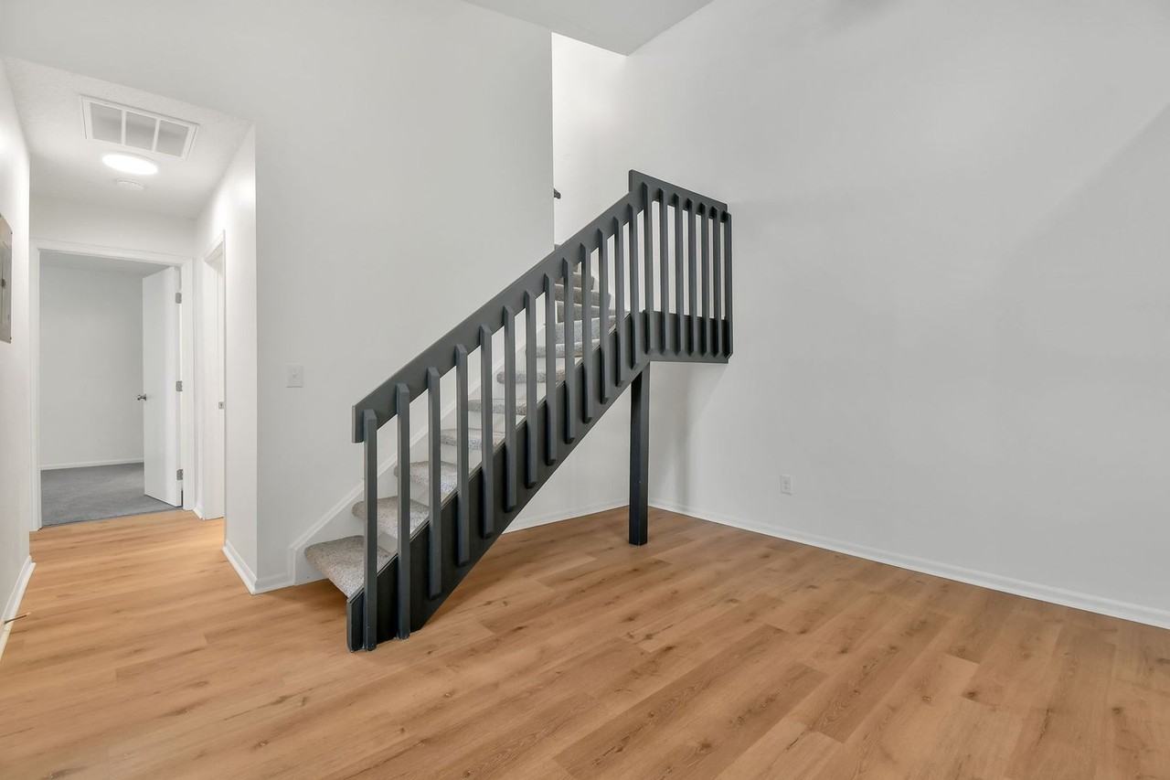 Coventry Apartments - Photo 5 of 28