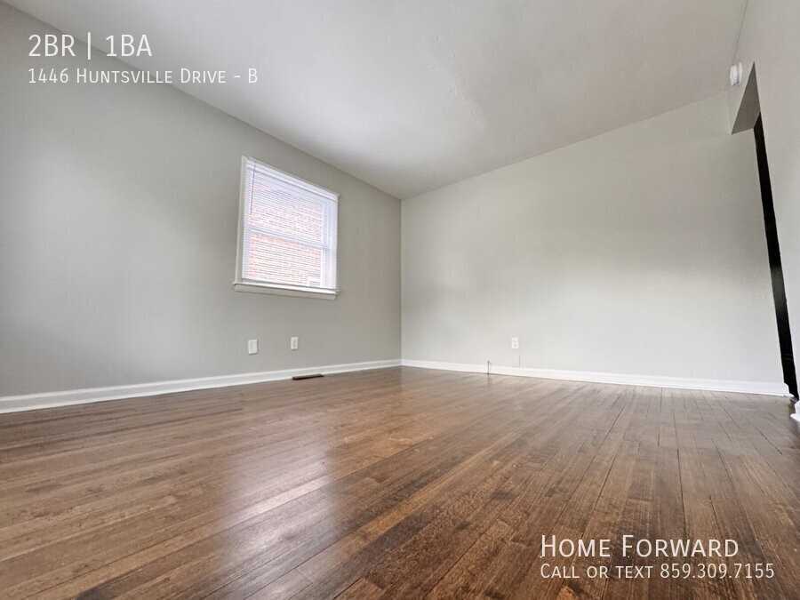 1446 Huntsville Dr #B - Photo 4 of 14