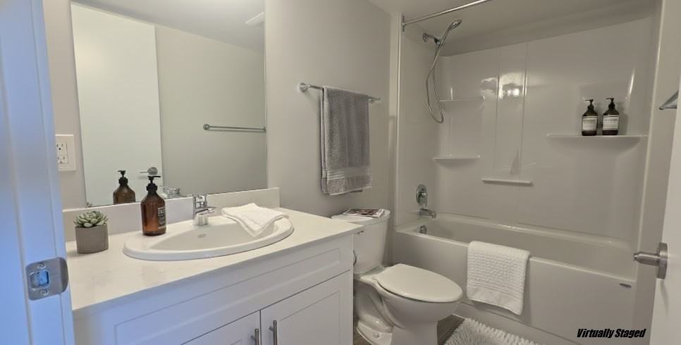 West Harbour - Photo 7 of 38