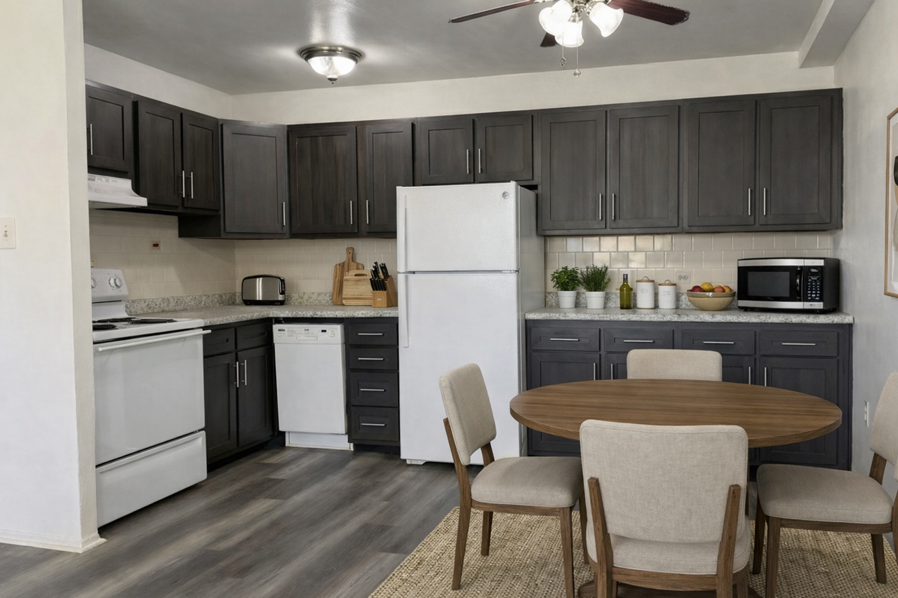 Oak Ridge Apartments - Photo 3 of 12