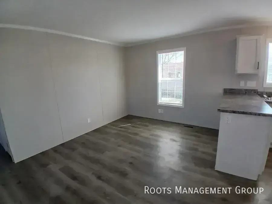 614 Carriage Lane Est #614 - Photo 2 of 11