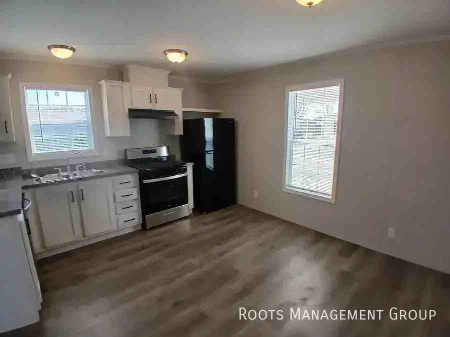 614 Carriage Lane Est #614 - Photo 3 of 11