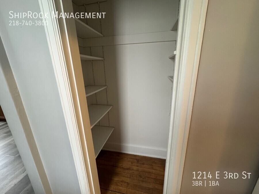 1214 E 3rd St - Photo 4 of 15