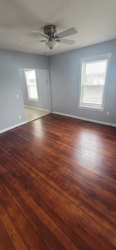 162 Urban Ave #3 - Photo 5 of 10