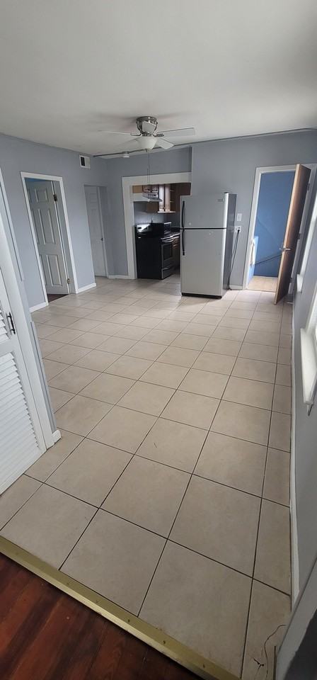 162 Urban Ave #3 - Photo 6 of 10