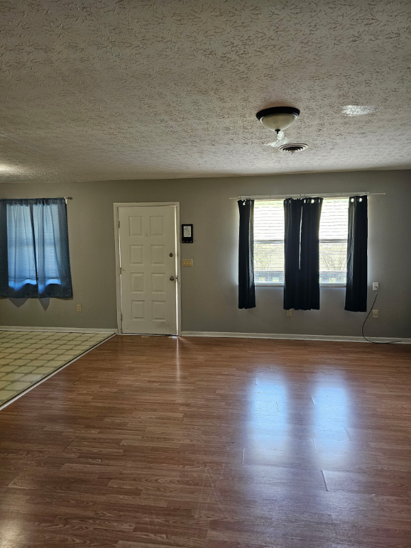 165 Midway Dr #A - Photo 4 of 7