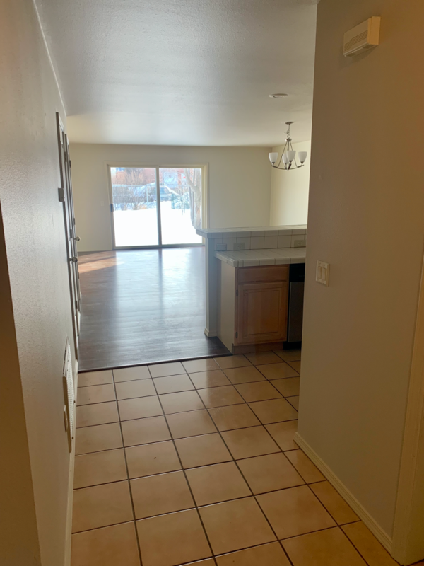 104 S Yellowstone Ave #3 - Photo 3 of 16