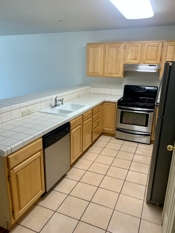 104 S Yellowstone Ave #3 - Photo 5 of 16