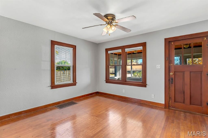 3400 Milton Dr - Photo 4 of 30