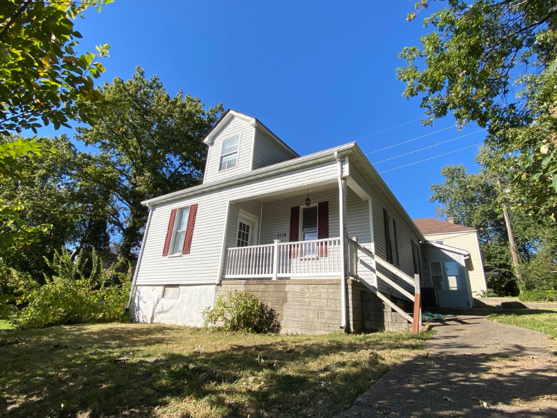 1116 E 5th St - Photo 5 of 50