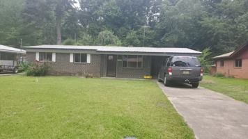 featured image of 3009 Willow Dr