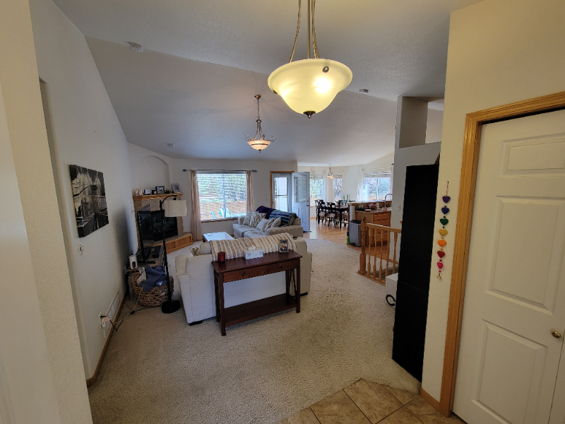 456 Lavastone Ave - Photo 2 of 18