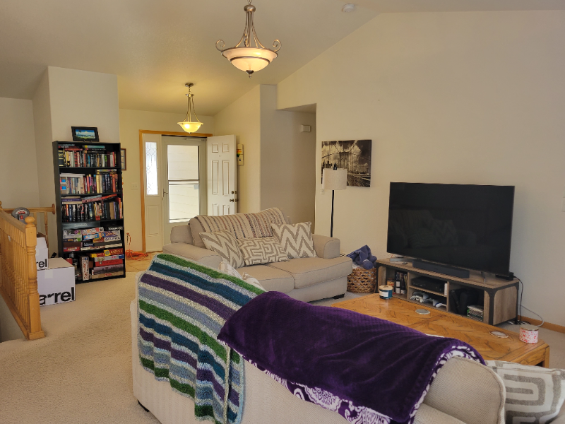 456 Lavastone Ave - Photo 3 of 18