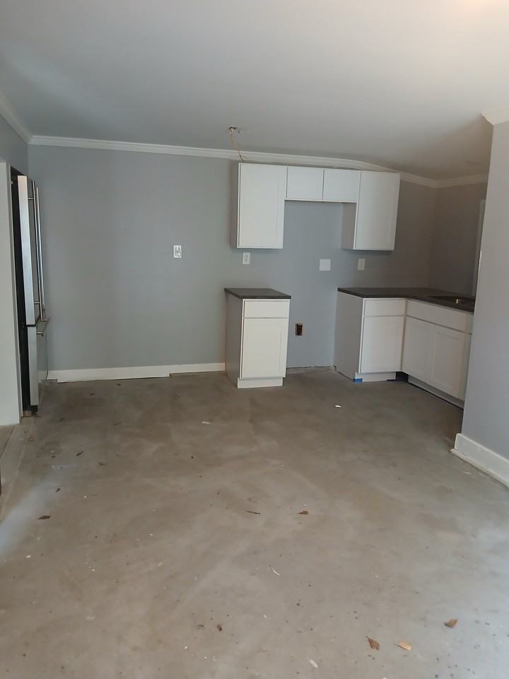 617 1/2 Lafayette St - Photo 4 of 14