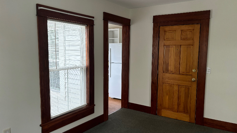 261 Main St #4 - Photo 4 of 11