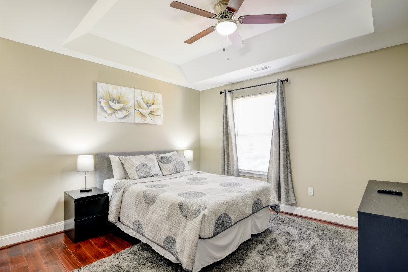 2463 24th St - Photo 6 of 35