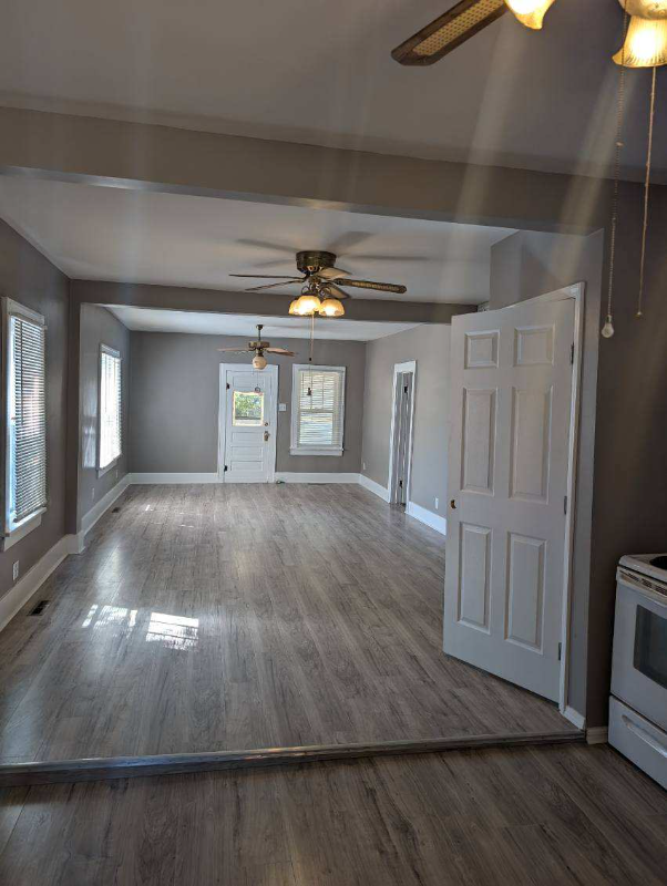 709 N Blaine St - Photo 7 of 9