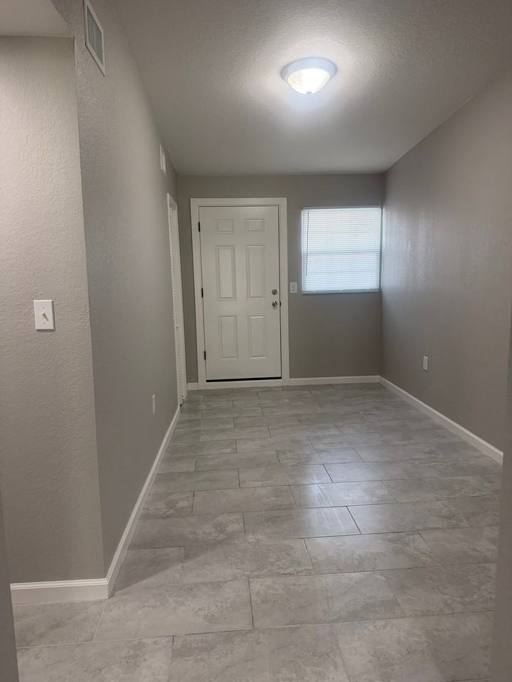 3040 Fletcher Ave - Photo 2 of 14