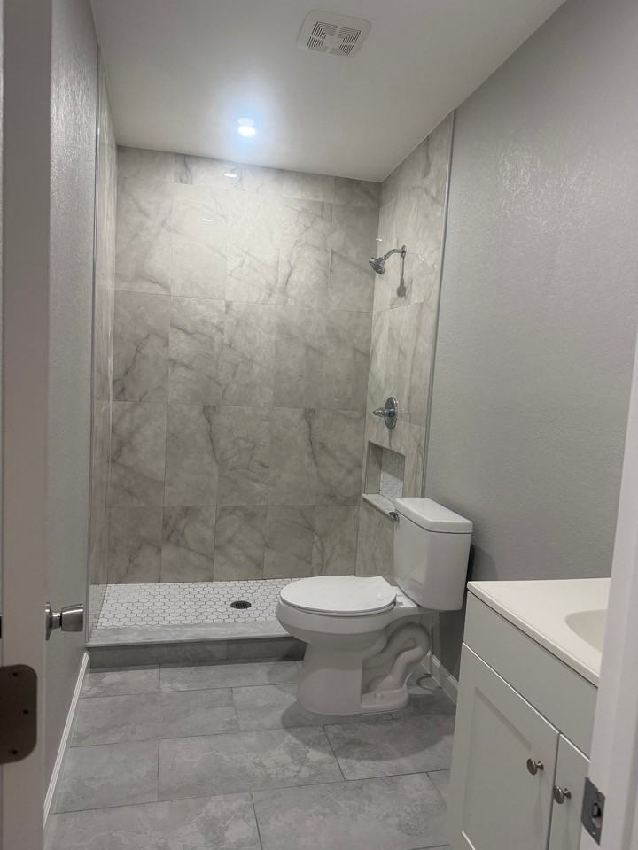 3040 Fletcher Ave - Photo 4 of 14