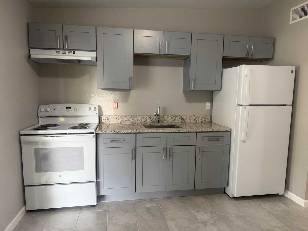 3040 Fletcher Ave - Photo 7 of 14