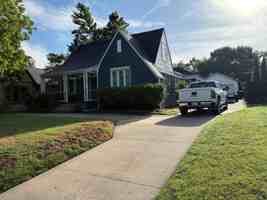 featured image of 1715 S College Ave