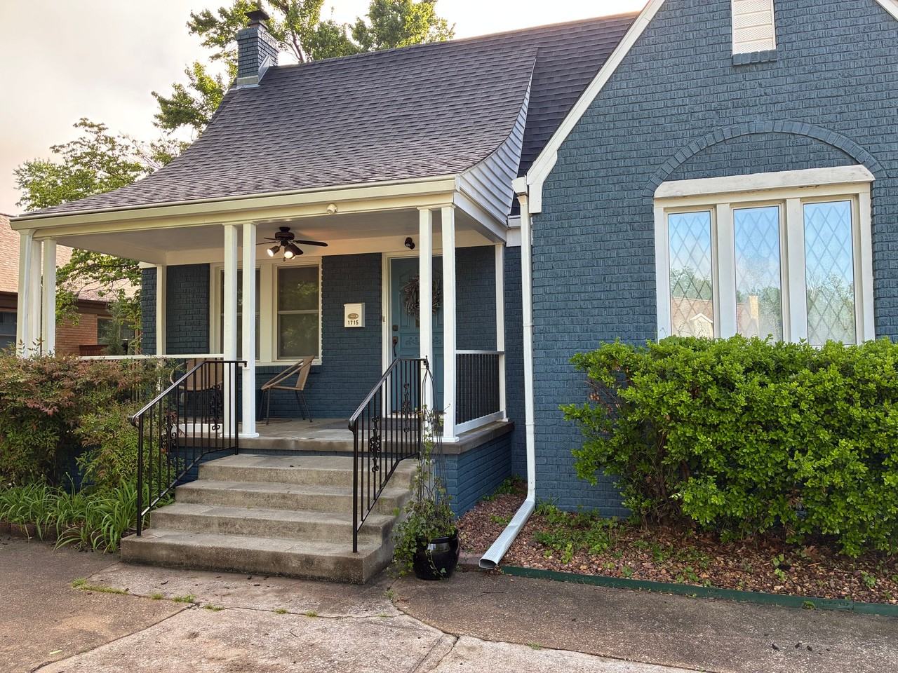 1715 S College Ave - Photo 2 of 19