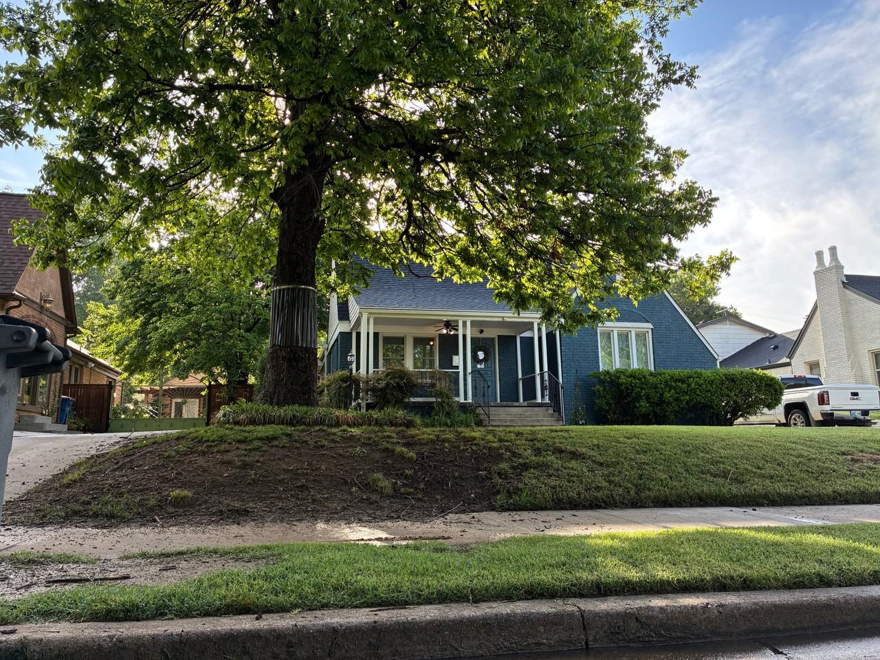 1715 S College Ave - Photo 3 of 19