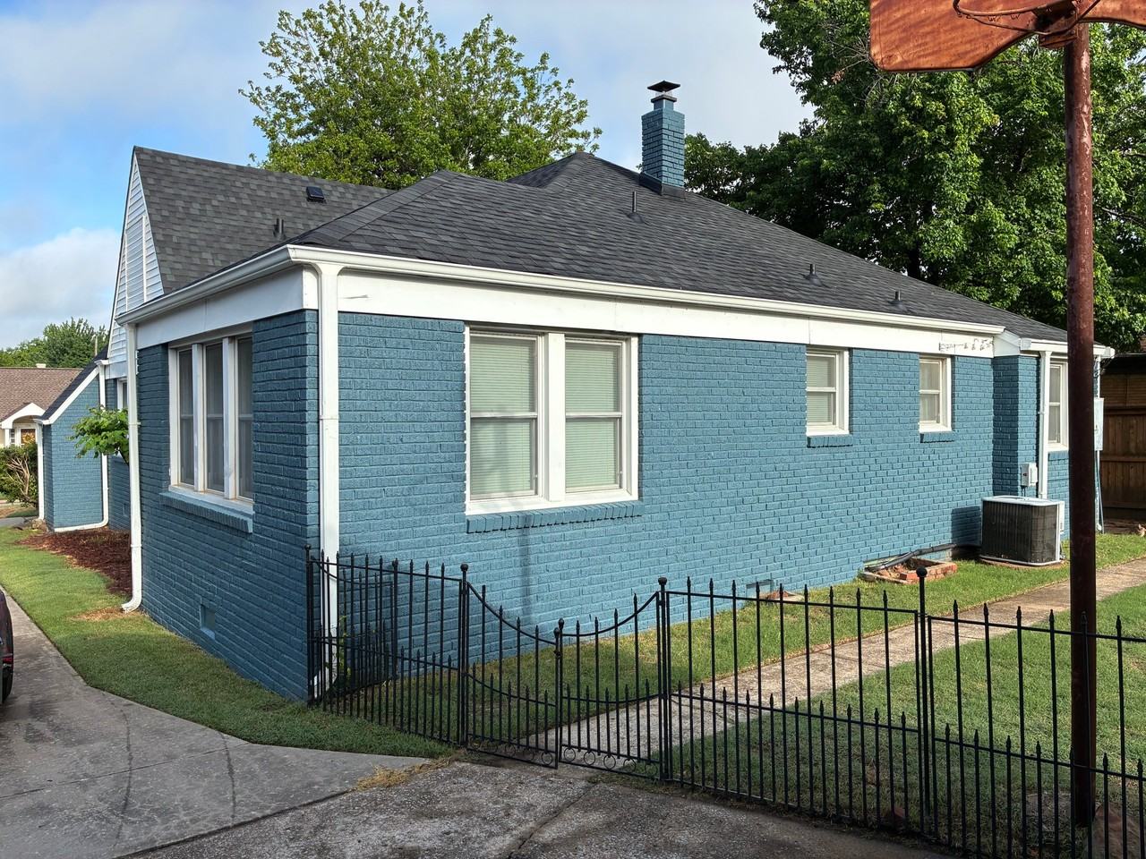 1715 S College Ave - Photo 6 of 19