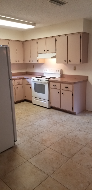 7450 Mead Dr - Photo 7 of 19