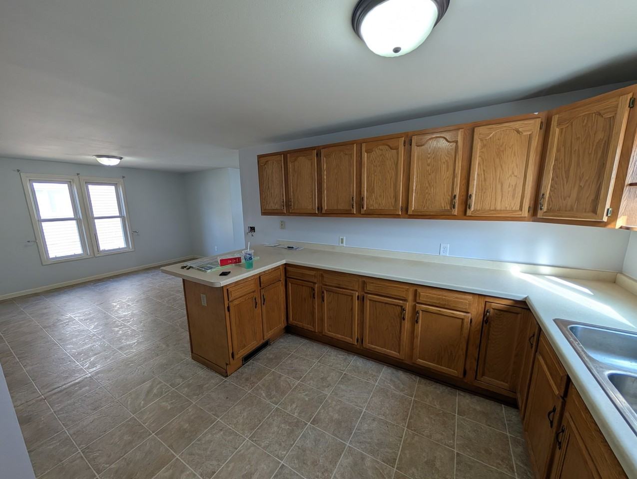 92 Harrison Pl - Photo 3 of 18