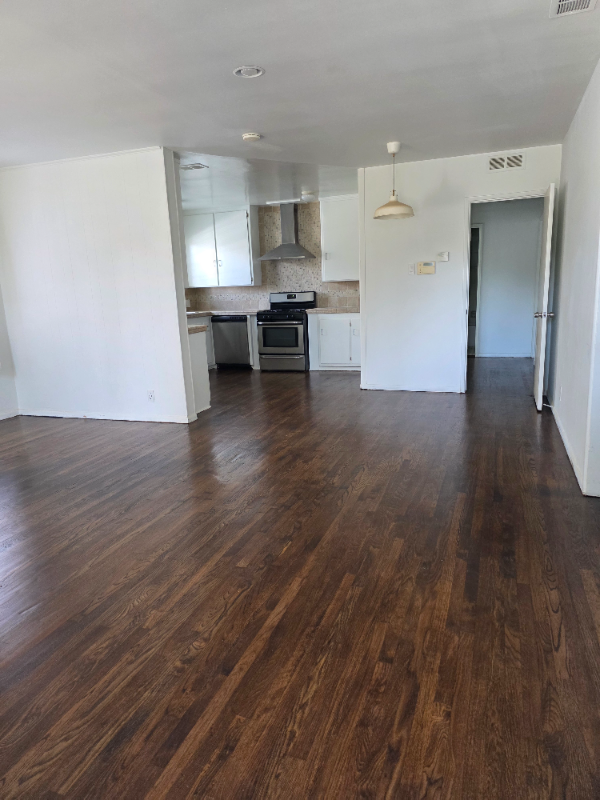 3528 Laurel Ave - Photo 6 of 26