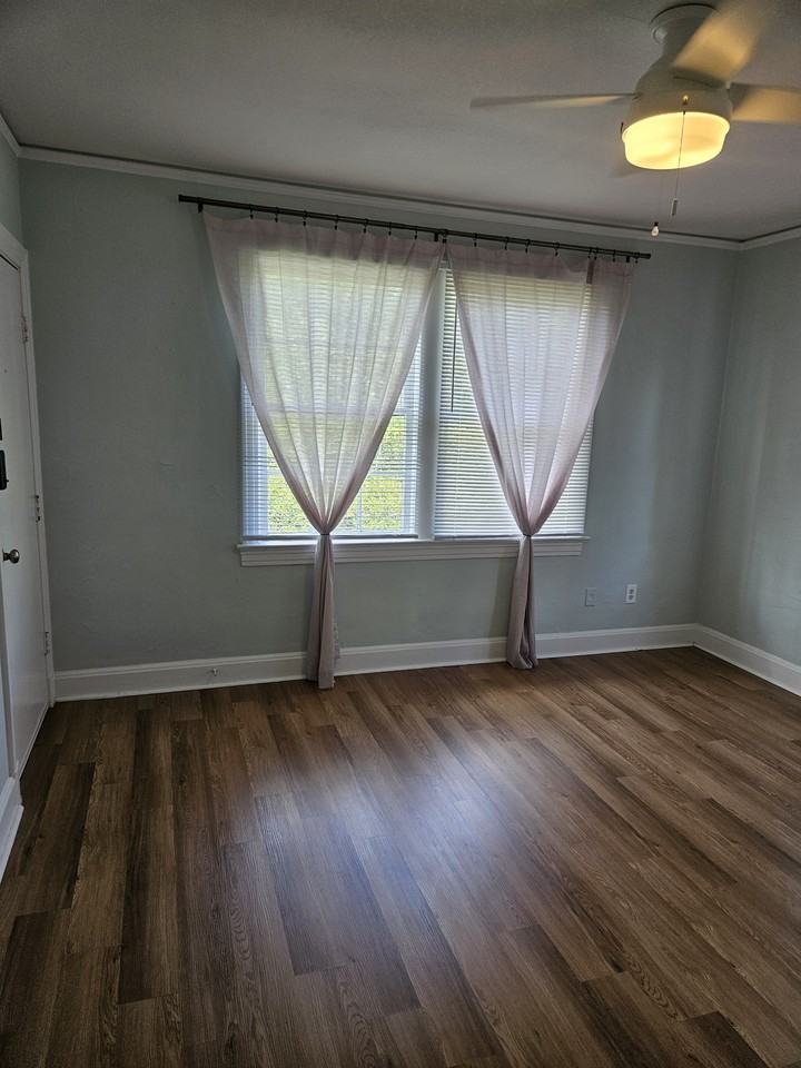 46 W 11th St #3 - Photo 3 of 24