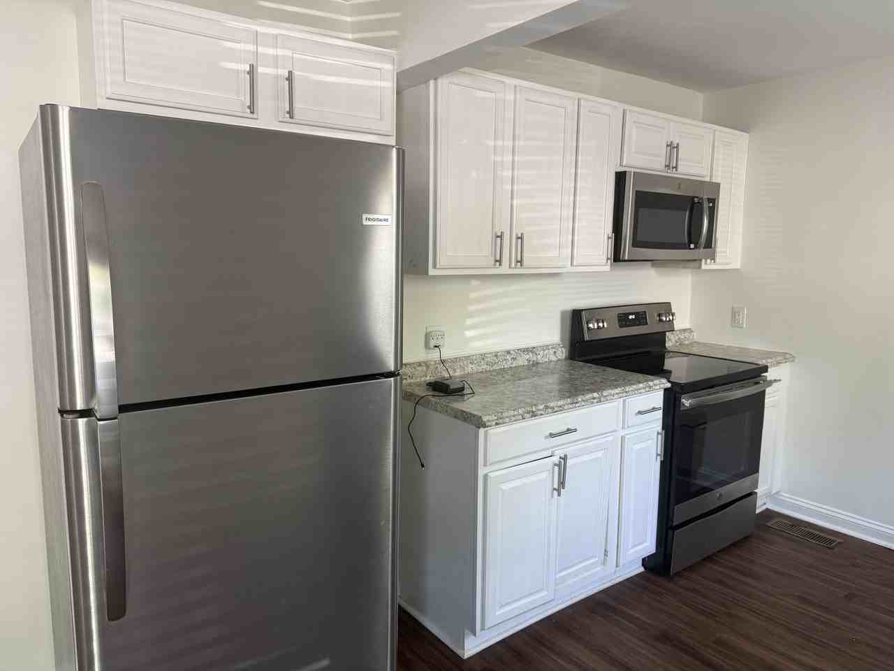 2301 Lawndale Dr #NA - Photo 5 of 11