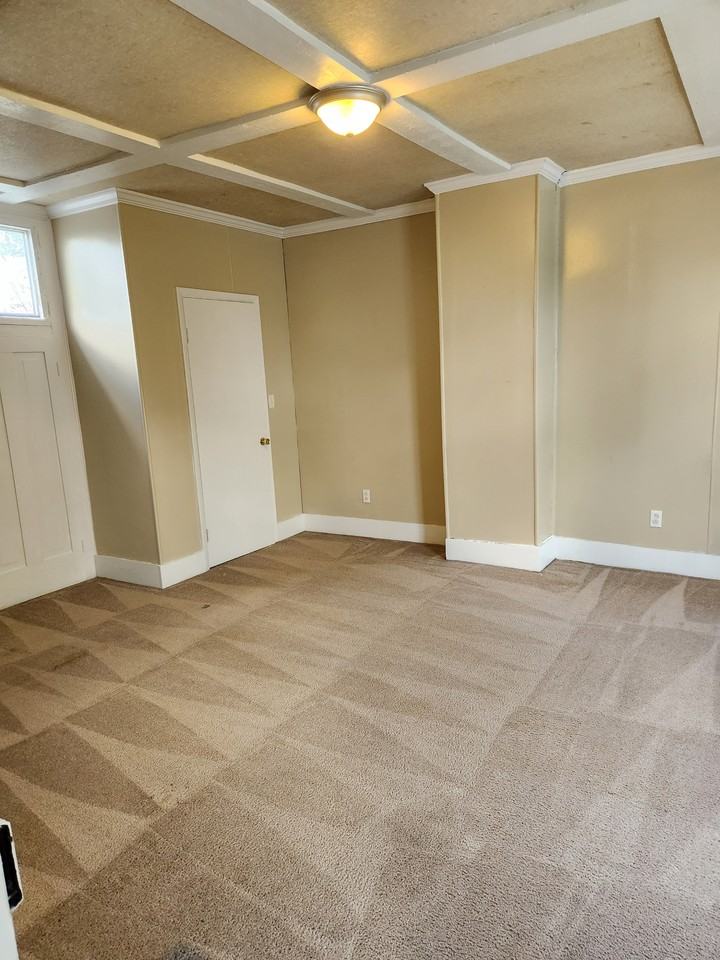5 N Main St #2 - Photo 4 of 9