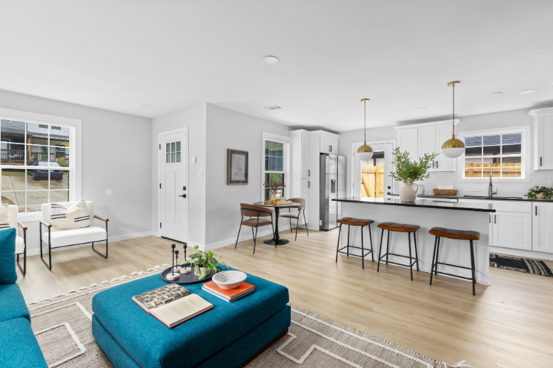 725 Grant Ter Se - Photo 3 of 20