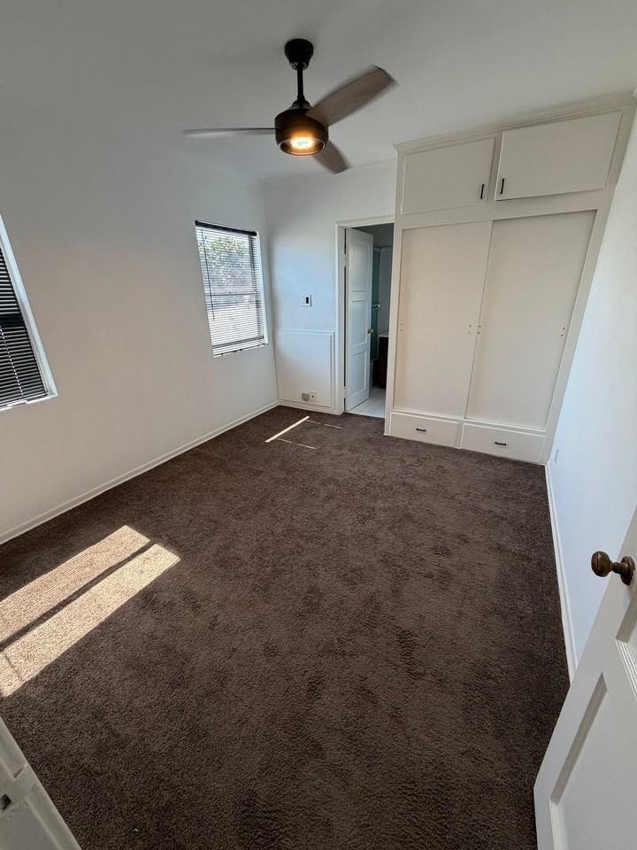 918 N Market St #5 - Photo 6 of 11