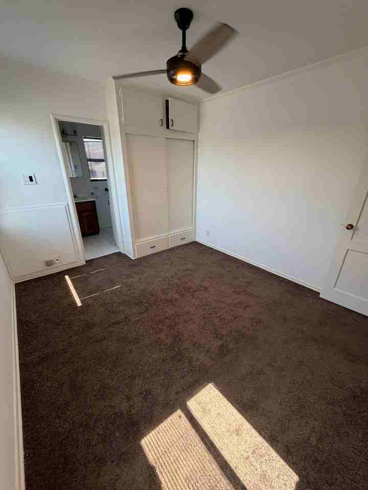 918 N Market St #5 - Photo 7 of 11