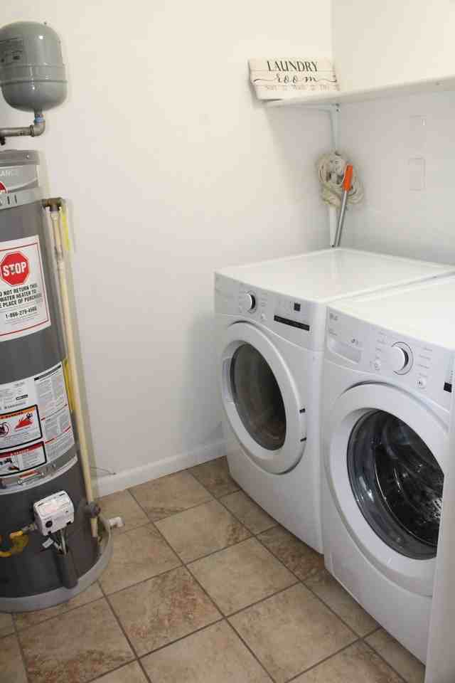 1728 Nw Crouch St - Photo 5 of 7