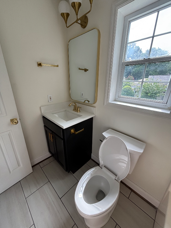 859 Dekalb St - Photo 4 of 8