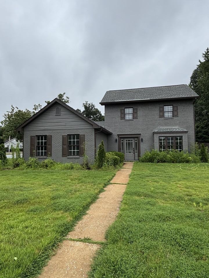 859 Dekalb St - Photo 7 of 8