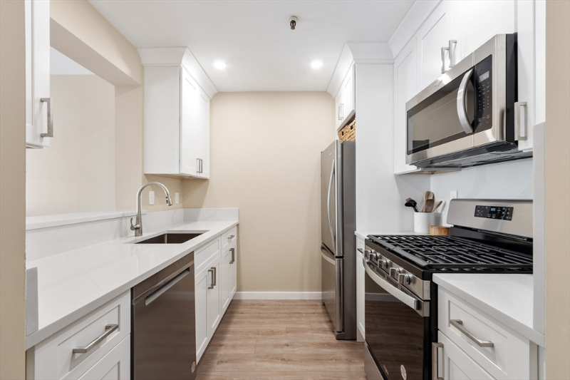 4 Canal Park #609 - Photo 5 of 11