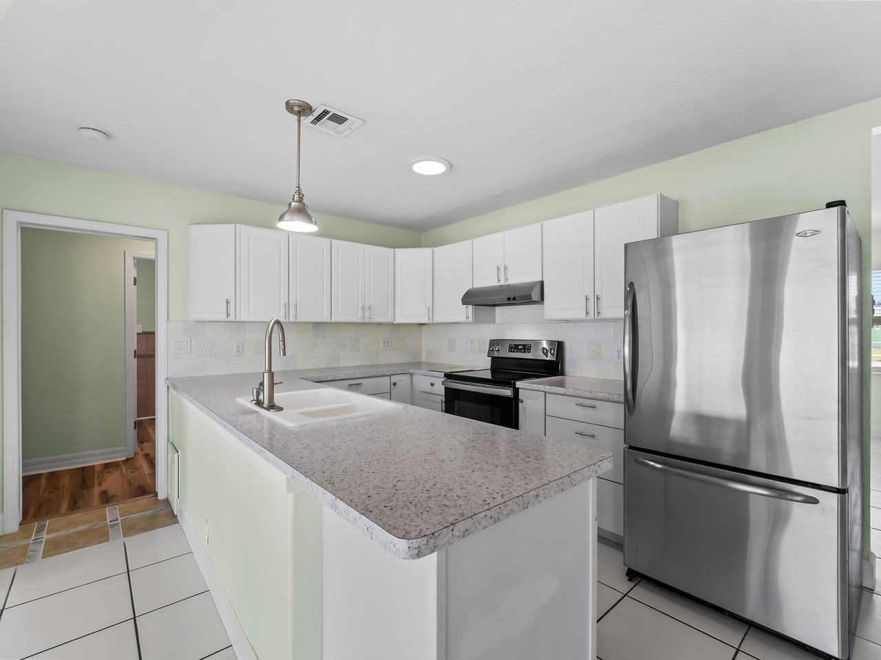 329 Shamrock Blvd #NA - Photo 3 of 33
