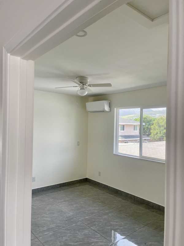 918 8th Ave - Photo 2 of 4