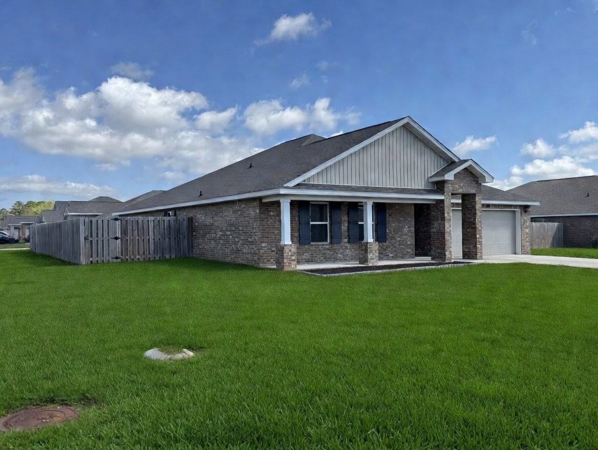 15340 Leighwood Ln - Photo 2 of 20