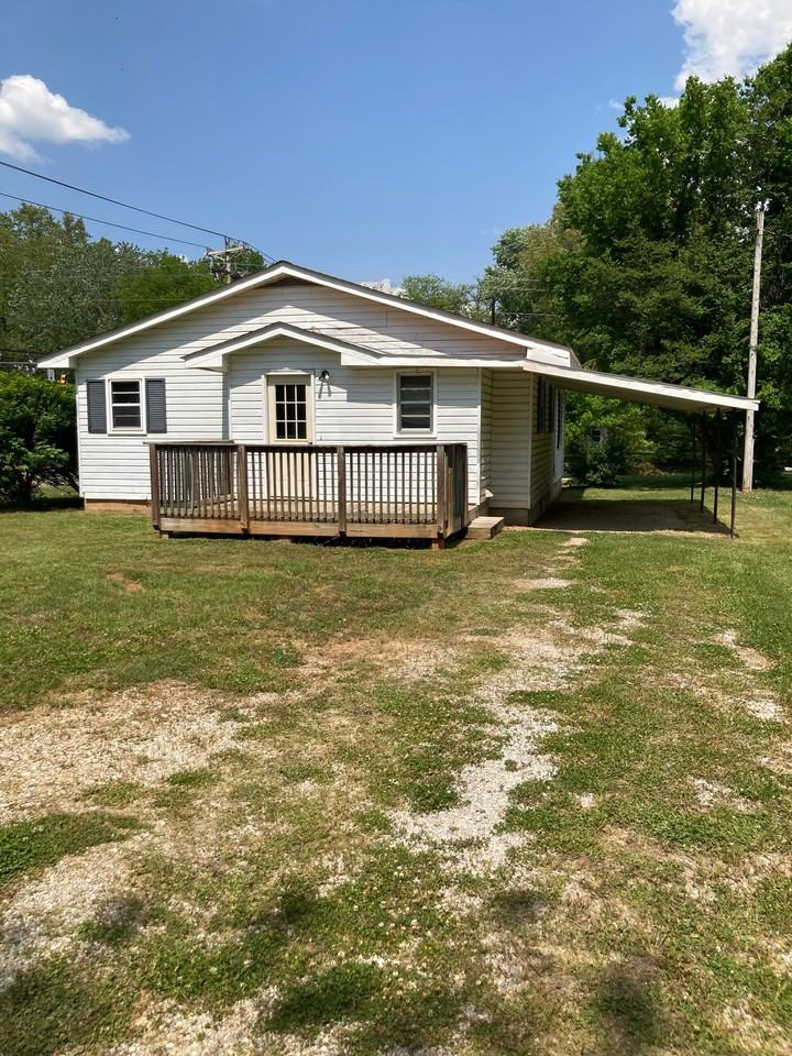 605 N Main St - Photo 2 of 16