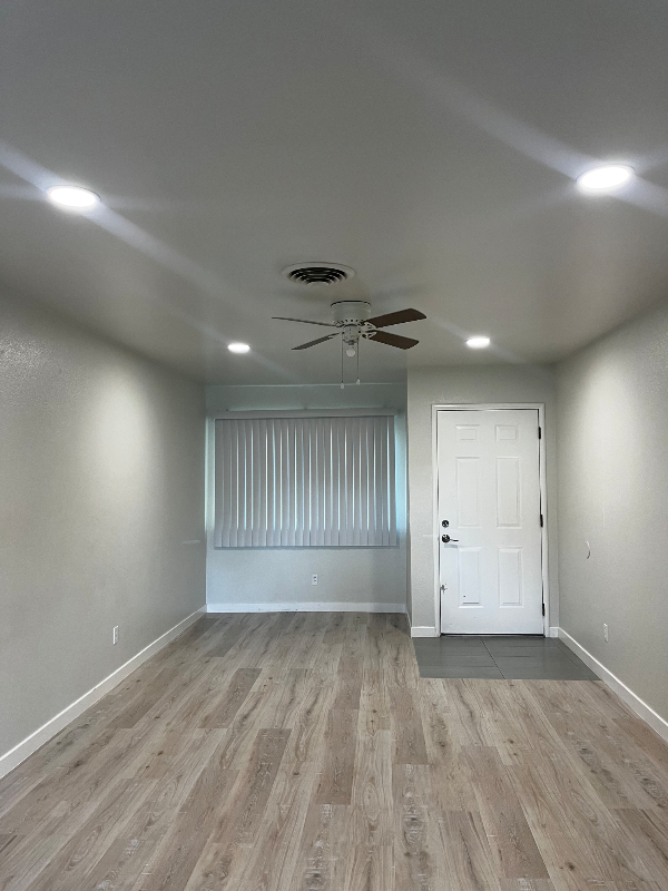 1380 Vernon Ave #3 - Photo 3 of 8
