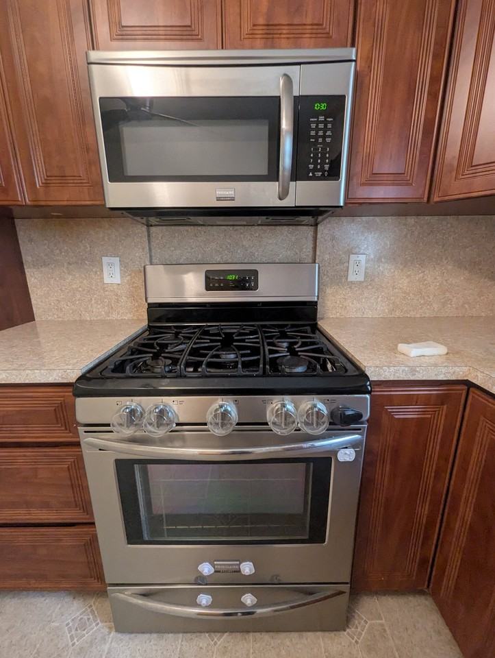 22 Gaines St #1stFL - Photo 3 of 19